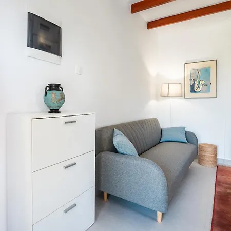 Ily's House Semesterbostad *